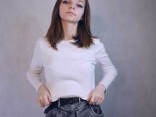 DollieHoover fully nude on Live Sex Chat