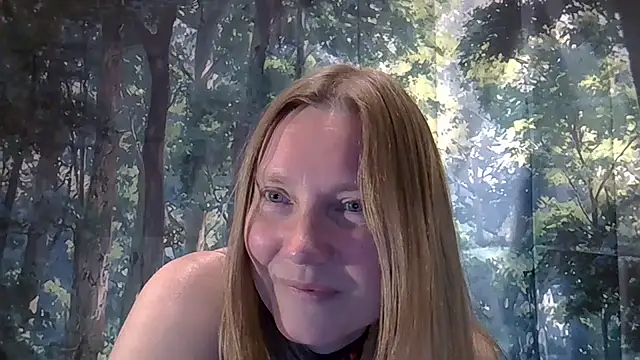 DutchButterfly nude on webcam for live sex chat