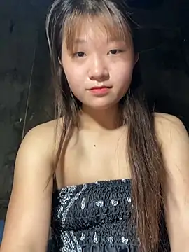 holee-laura nude on webcam for live sex chat