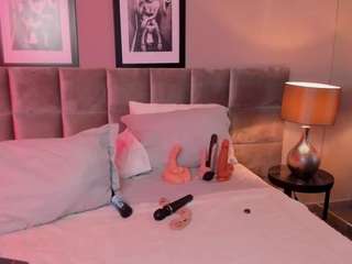 Jessi-Cream fully nude on Live Sex Chat