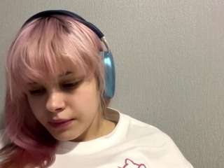 MattieStroy fully nude on Live Sex Chat