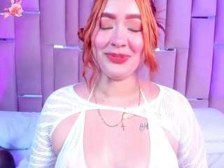 Saory Jones fully nude on Live Sex Chat