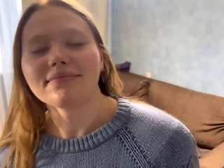 YuonneBianca fully nude on Live Sex Chat
