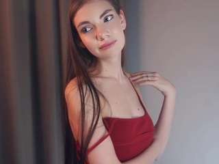 ZellaDezell fully nude on Live Sex Chat