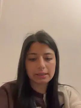 zoezoe00 nude on webcam for live sex chat