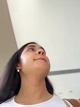 __amcutefatima nude on webcam for live sex chat