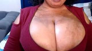 BLOWJOBxxQUEEEN fully nude on Live Sex Chat