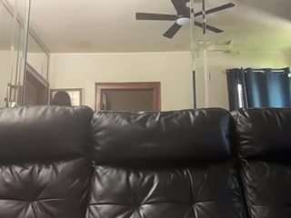 Brownround1111 fully nude on Live Sex Chat