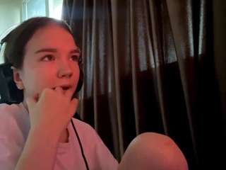 GwendaWanders fully nude on Live Sex Chat