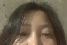 hinami-lo nude on webcam for live sex chat