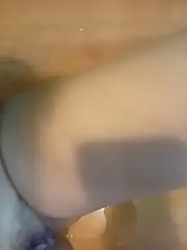 HonyHanna nude on webcam for live sex chat