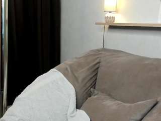 Julia-Suny fully nude on Live Sex Chat