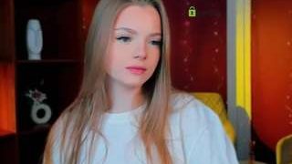 lara-moon fully nude on Live Sex Chat