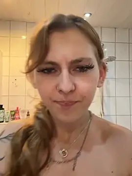 Lina-420 nude on webcam for live sex chat
