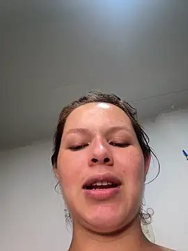 miacarrot nude on webcam for live sex chat