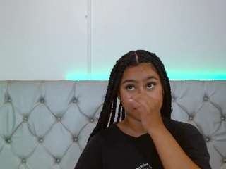 NoiraVale fully nude on Live Sex Chat