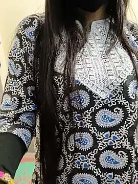 Radhika_gupta9 nude on webcam for live sex chat