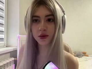 ShaquanaKoback fully nude on Live Sex Chat