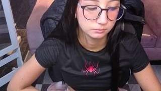 SKINNYSOPHIE fully nude on Live Sex Chat