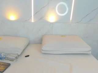 Tiffany-Spring fully nude on Live Sex Chat