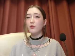 CarliGlendenning fully nude on Live Sex Chat