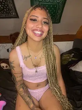 Crazy_Lulu nude on webcam for live sex chat