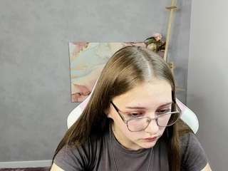 IdaRowe fully nude on Live Sex Chat