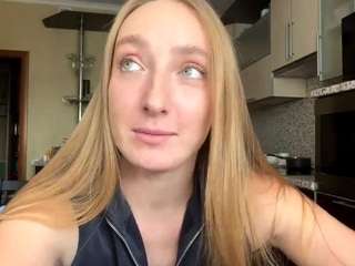 IldaSaab fully nude on Live Sex Chat