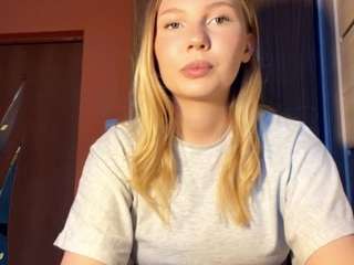 KhalilahReaver fully nude on Live Sex Chat