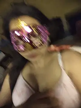Mallu_SweetieForU nude on webcam for live sex chat