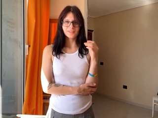 MargretKays fully nude on Live Sex Chat