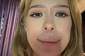 MaryChanXO nude on webcam for live sex chat