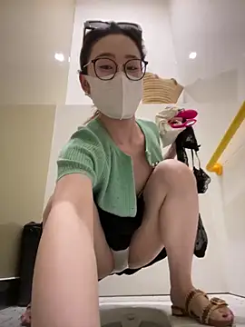 meimeibuguai nude on webcam for live sex chat