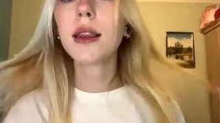 MelonieTrent fully nude on Live Sex Chat