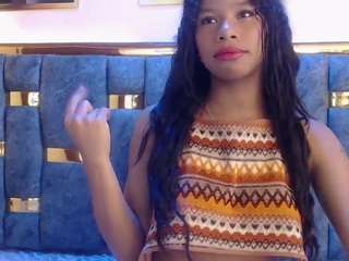 Mery-67 fully nude on Live Sex Chat