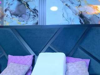MiaStonn fully nude on Live Sex Chat