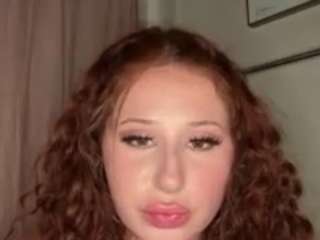 officiallygigi fully nude on Live Sex Chat
