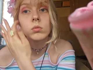 RevaLaflin fully nude on Live Sex Chat