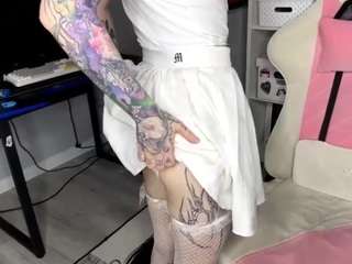 SarahBlint fully nude on Live Sex Chat