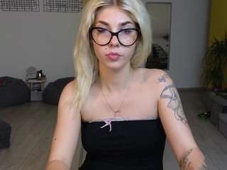 Sarahcamsx fully nude on Live Sex Chat