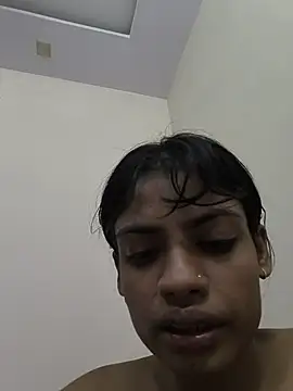 saxywoman nude on webcam for live sex chat