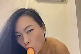 soso_606 nude on webcam for live sex chat