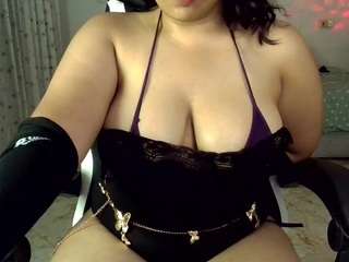 spicy-titties fully nude on Live Sex Chat