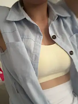 aiqi520 nude on webcam for live sex chat