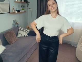 AnissaDruvenga fully nude on Live Sex Chat