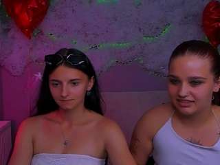 caroline-honeyy1 fully nude on Live Sex Chat