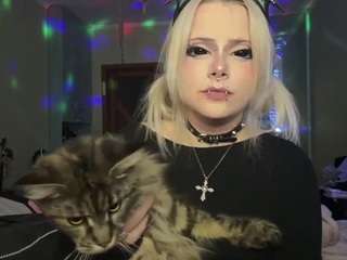 FreddaMcauliffe fully nude on Live Sex Chat