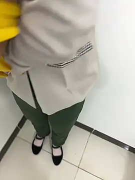 gaojujiang_8 nude on webcam for live sex chat