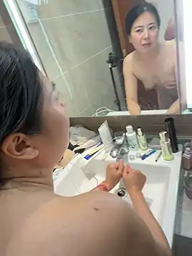 huihui-520131 nude on webcam for live sex chat