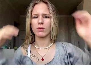 KatelinMuskelly fully nude on Live Sex Chat